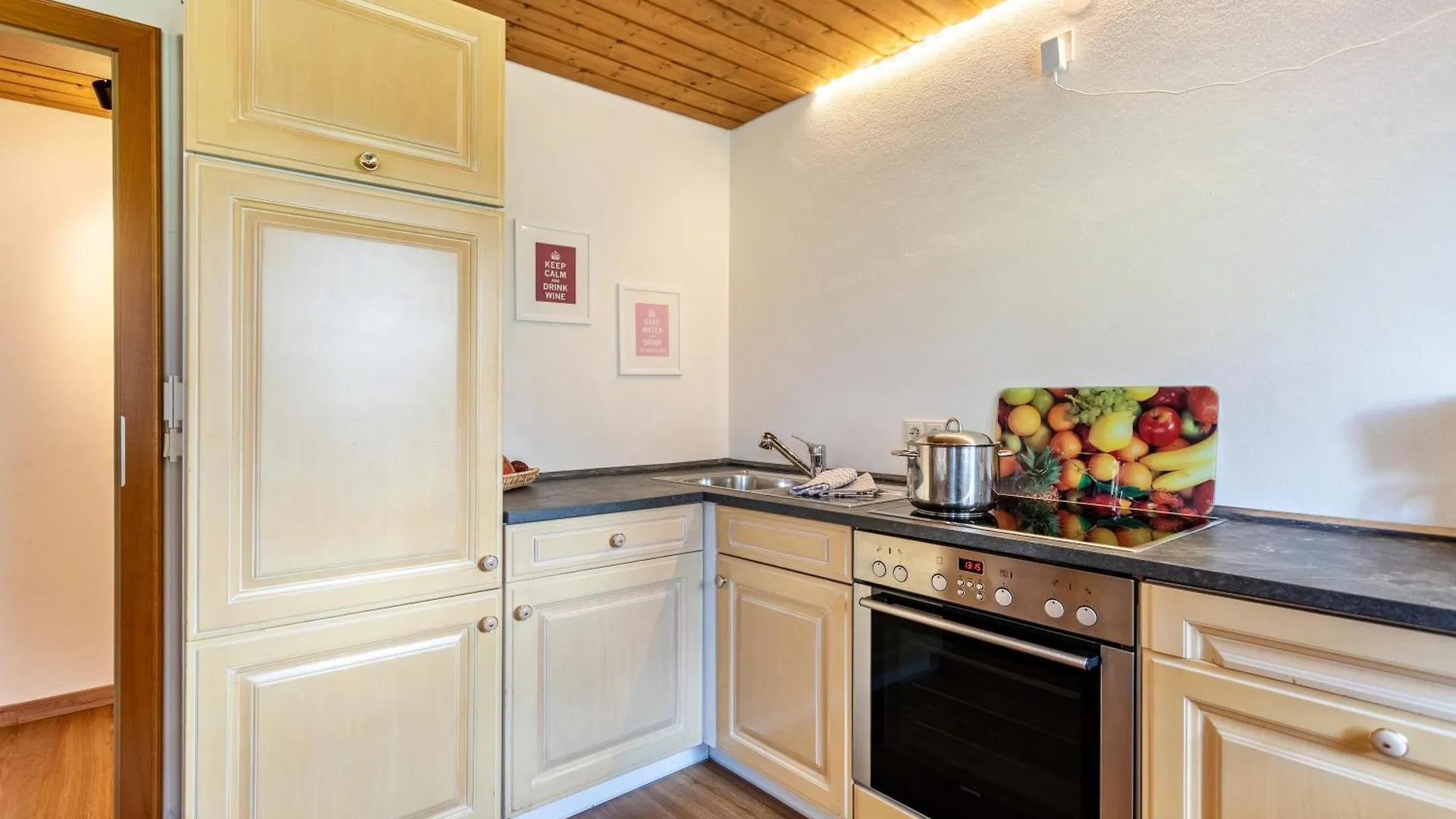 Grosses Ferienhaus Mit Bergblick Unterwoessen Holiday home