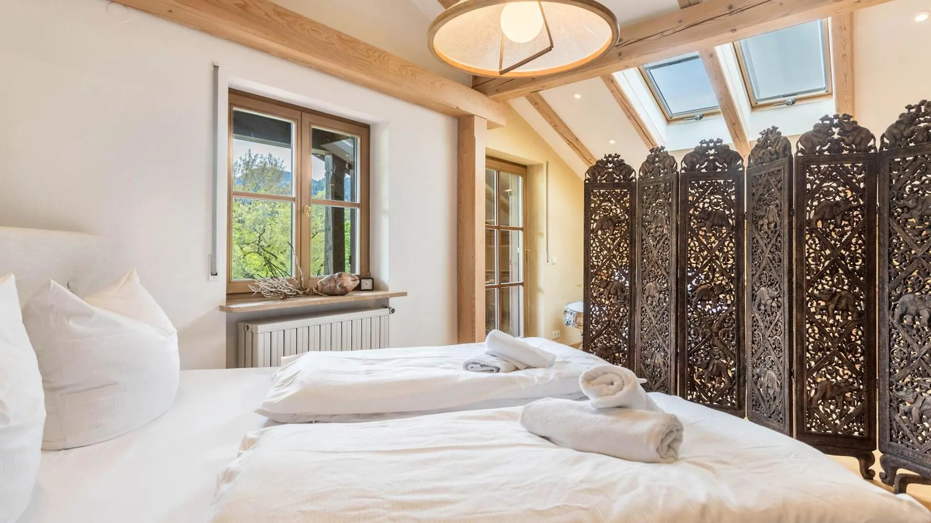 Holiday home Grosses Ferienhaus Mit Bergblick Unterwoessen