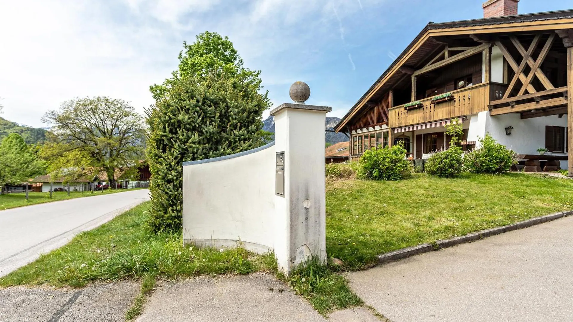 Grosses Ferienhaus Mit Bergblick Unterwoessen 0*,